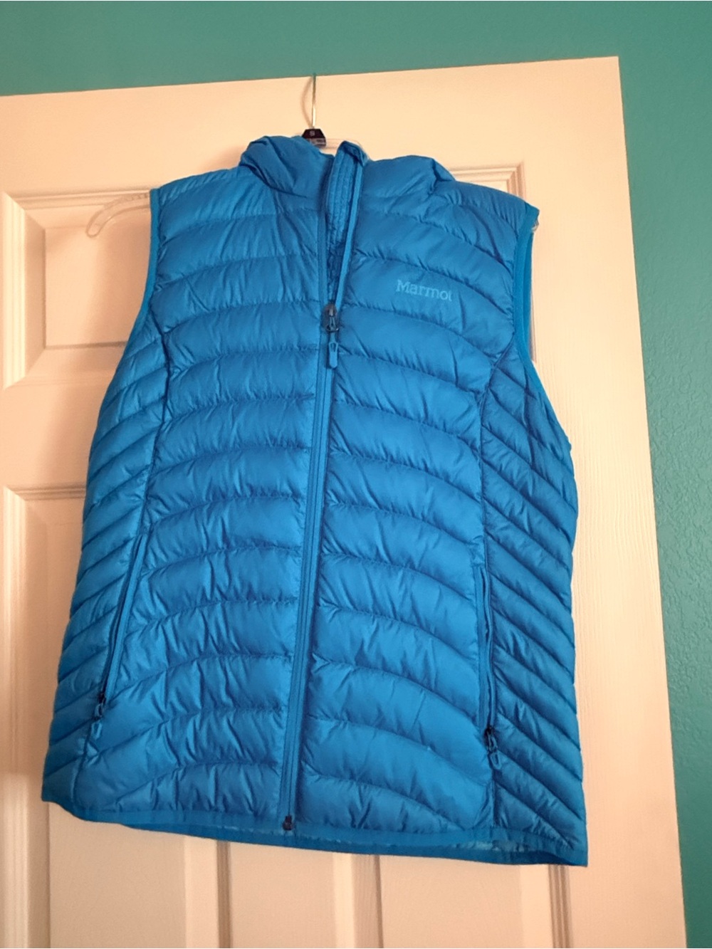 Marmot Women's Turquoise Quilted Down Jacket with hood